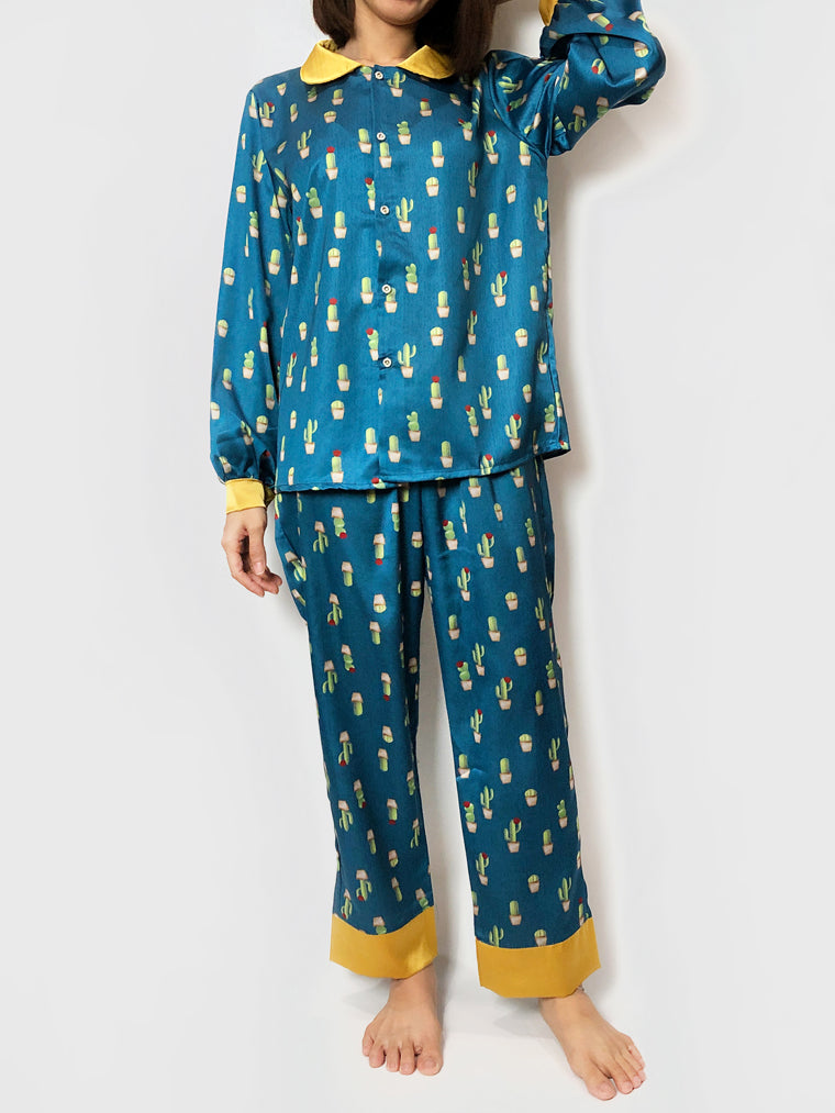 Women's cozy loungewear pajama sets