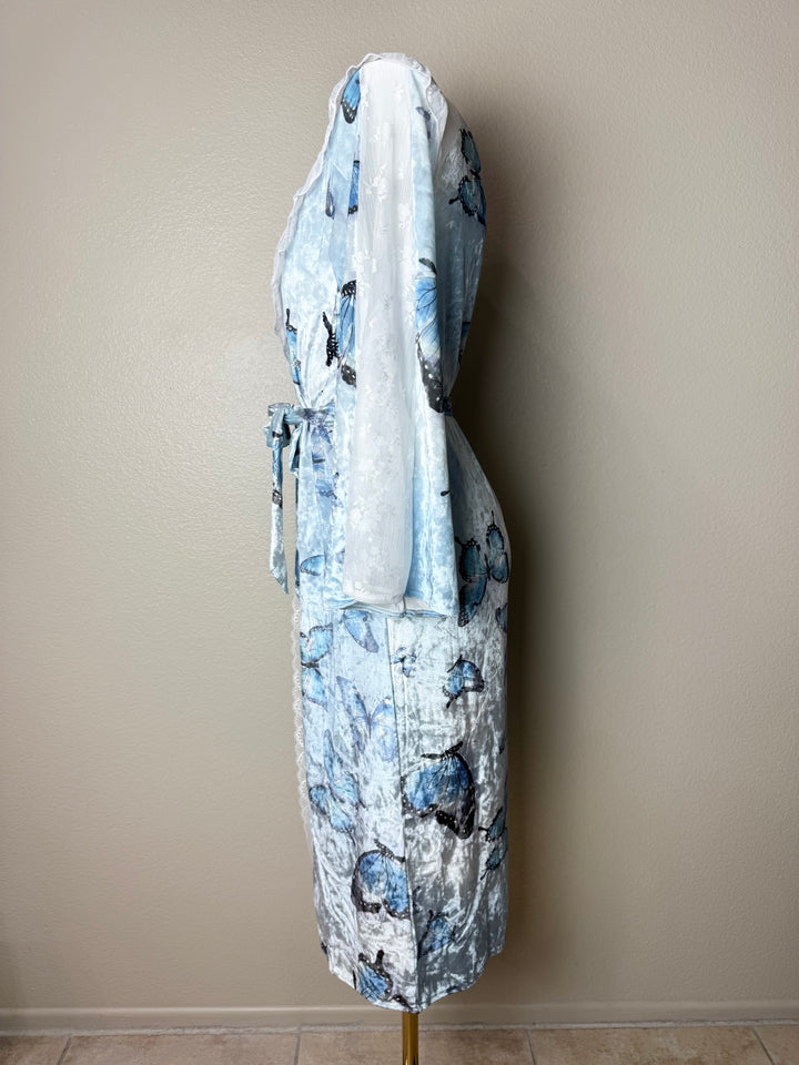 Blue Lace-Trim Velvet Butterfly Pattern Robe Side View