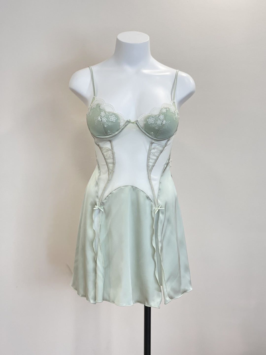 Green Scallop Lace Slits Slip