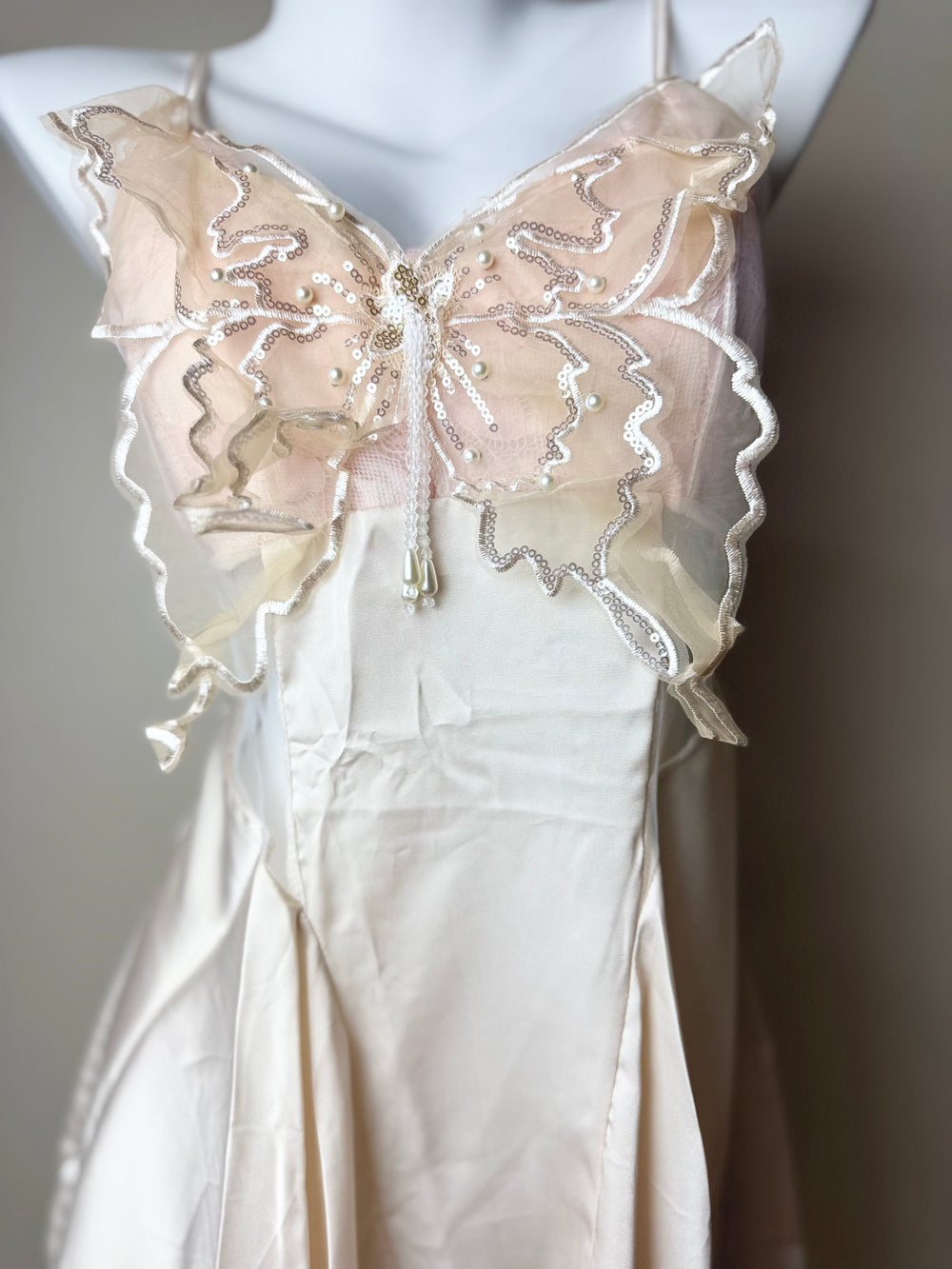 Asymmetrical Butterfly Slip