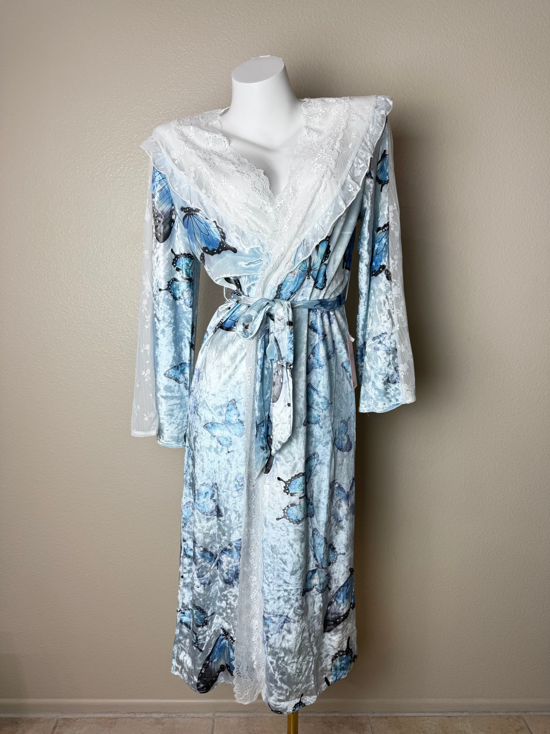 Blue Lace-Trim Velvet Butterfly Pattern Robe