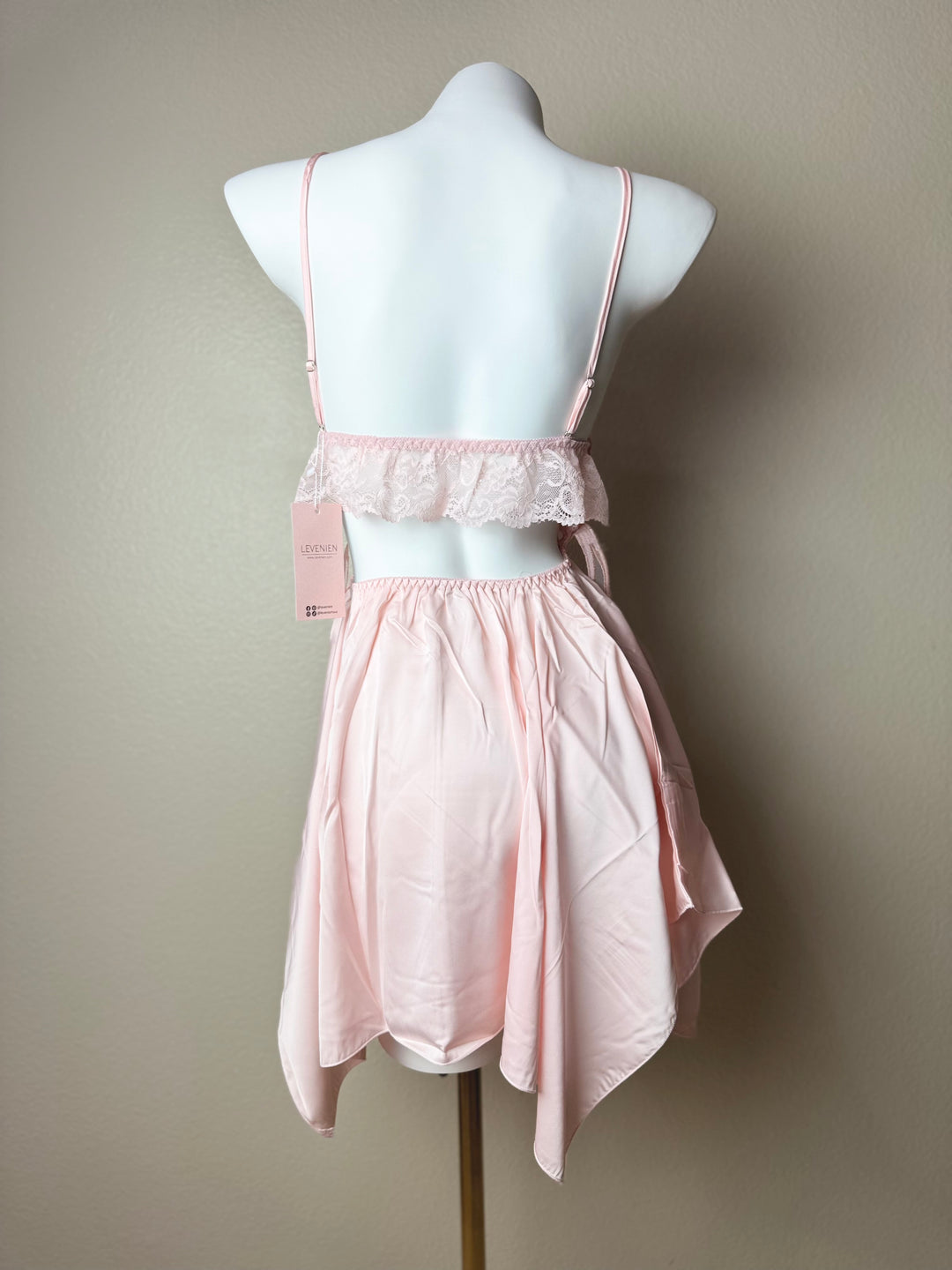 Butterfly Slip - Pink Back