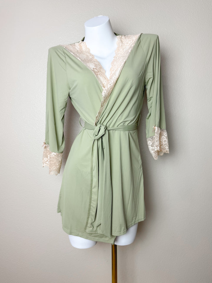 Green Stretchy Lace-Trim Robe