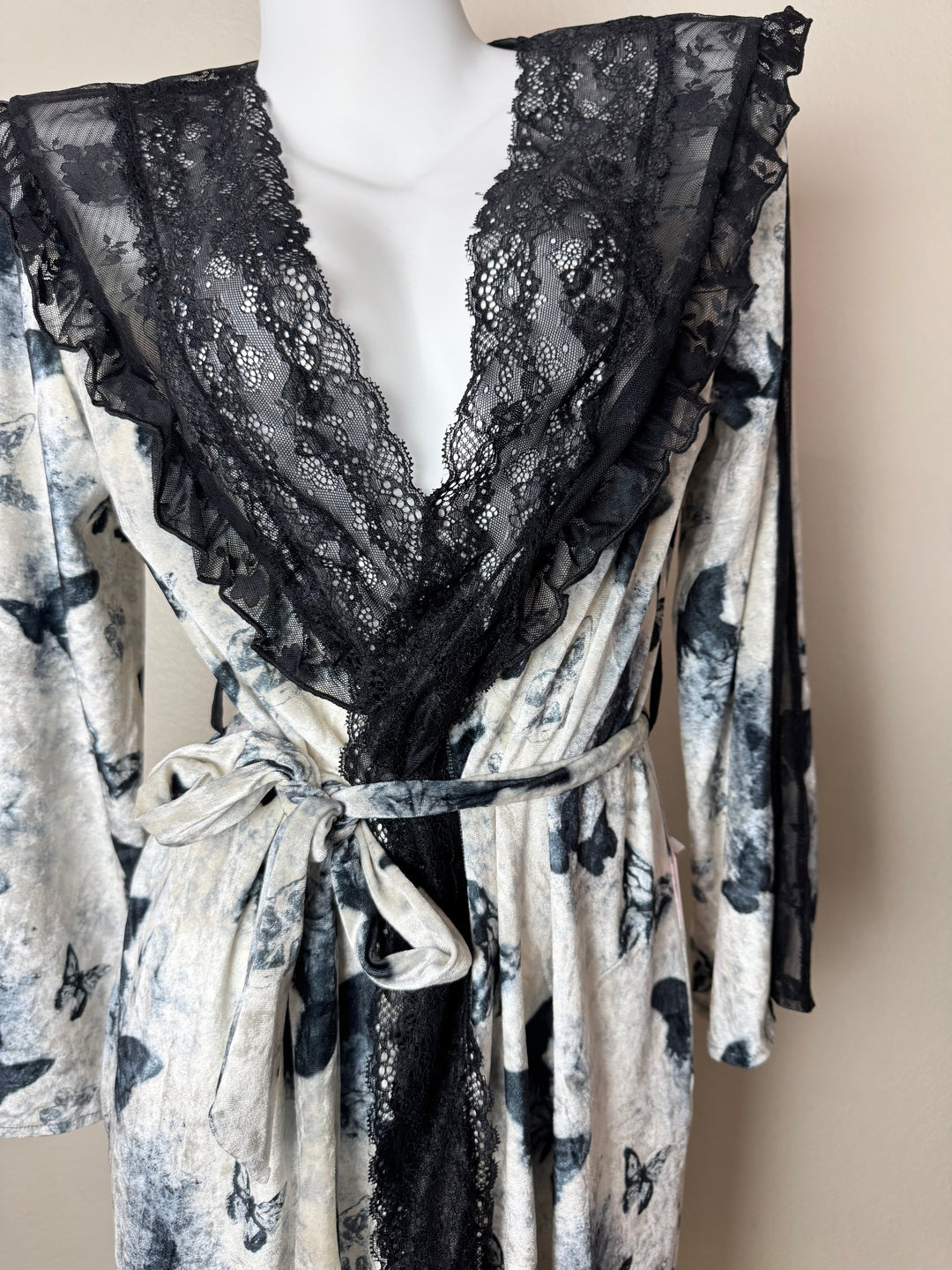 Black Lace-Trim Velvet Butterfly Pattern Robe Front View