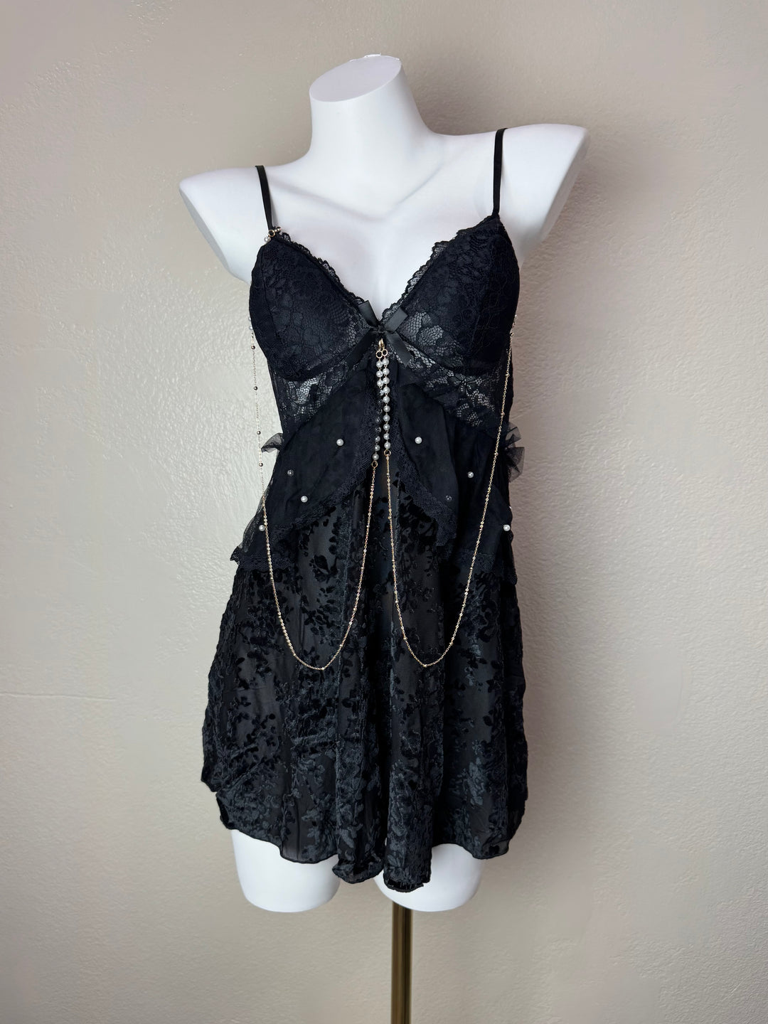 Black Pearl Velvet Slip - Front