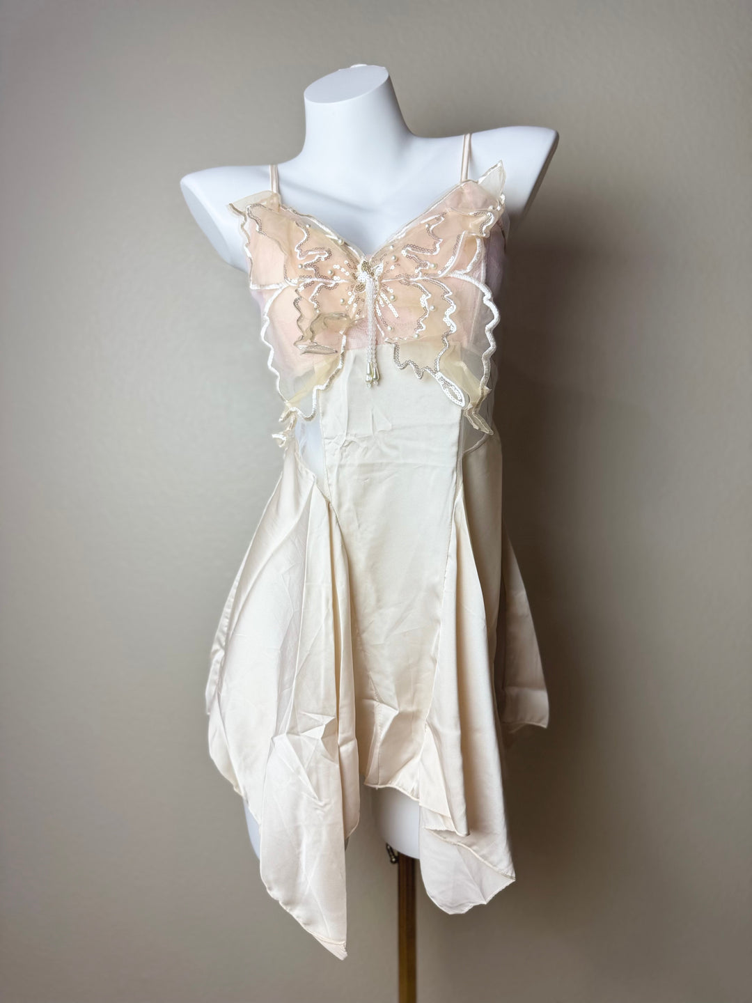 Asymmetrical Butterfly Slip - Front 